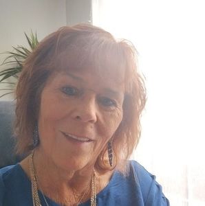 Meet your Posher, Connie